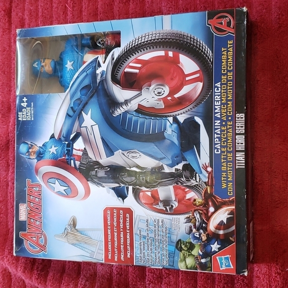 Marvel Avengers Captain America with Battle Cycle 💥 - Picture 1 of 2